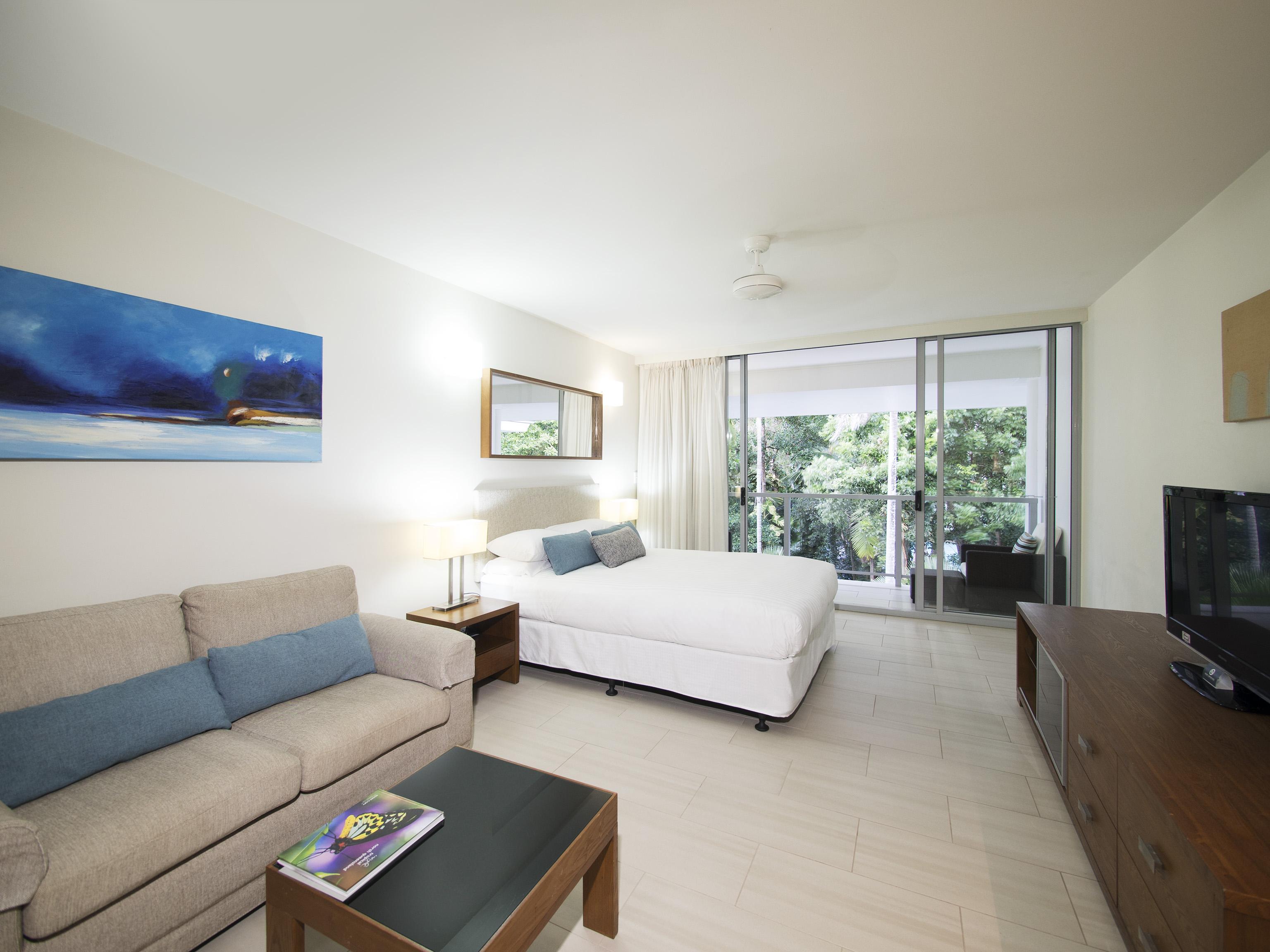 Drift Palm Cove Hotel Exterior photo